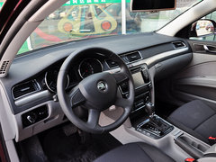 斯柯达  1.4T DSG 中控台左侧