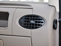新途V80 2014款 2.5T 手动 商杰版长轴中顶