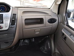 新途V80 2014款 2.5T 手动 商杰版长轴中顶