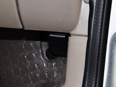 新途V80 2014款 2.5T 手动 商杰版长轴中顶