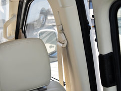 新途V80 2014款 2.5T 手动 商杰版长轴中顶