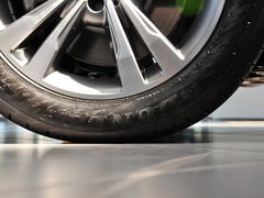 奔驰E级 2014款 E260L 1.8T 自动 运动轿车
