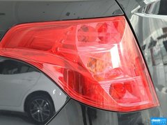 奔腾B50 2013款 1.8L 自动 舒适型