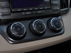 RAV4荣放 2014款 2.0L 手动 两驱都市版 5座