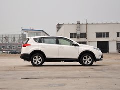 一汽丰田  2.0L CVT 车辆正右侧