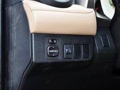 RAV4荣放 2014款 2.0L CVT 四驱风尚版 5座