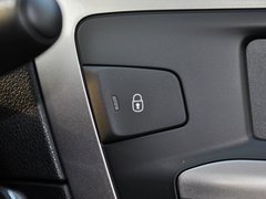 标致301 2014款 1.6L 自动 豪华版
