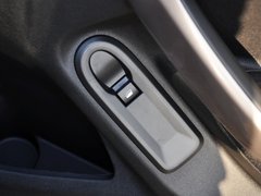 标致301 2014款 1.6L 自动 豪华版