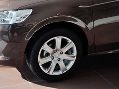 标致301 2014款 1.6L 自动 尊贵版