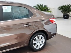 标致301 2014款 1.6L 自动 尊贵版
