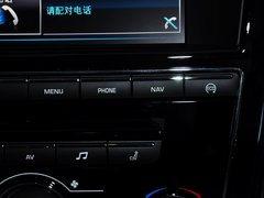 捷豹XJ 2014款 XJL 3.0 SC 四驱旗舰商务版