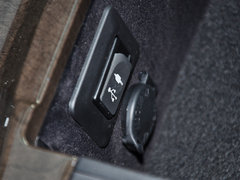 锐志 2013款 2.5V 自动 尊锐导航版