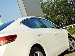 讴歌ILX 2013款 2.0L 自动 精锐版