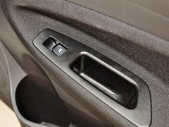 中华H220 2014款 1.5L AMT 天窗型