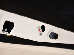 中华H220 2014款 1.5L AMT 天窗型