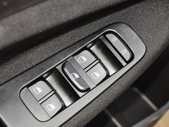 中华H220 2014款 1.5L AMT 天窗型