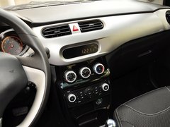 中华H220 2014款 1.5L AMT 天窗型