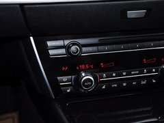 宝马5系GT 2014款 535i 3.0T AT 设计套装型