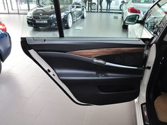 宝马5系GT 2014款 535i 3.0T AT 设计套装型