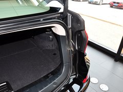 宝马5系GT 2014款 528i 2.0T AT 设计套装型