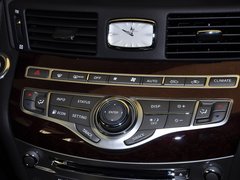 英菲尼迪Q70 2013款 2.5L 自动 舒适版