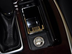 英菲尼迪Q70 2013款 2.5L 自动 雅致版