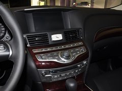 英菲尼迪Q70 2013款 2.5L 自动 雅致版