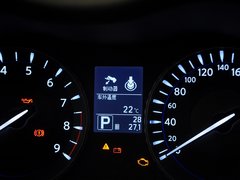 英菲尼迪Q70 2013款 2.5L 自动 雅致版