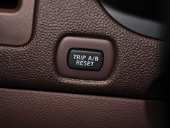 英菲尼迪QX70 2013款 3.7L 标准版