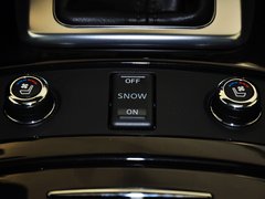 英菲尼迪QX70 2013款 3.7L 标准版