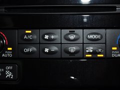 英菲尼迪QX70 2013款 3.7L 标准版