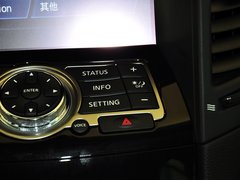 英菲尼迪QX70 2013款 3.7L 标准版