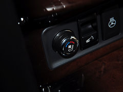 英菲尼迪QX80 2013款 5.6L 自动 4WD 7座