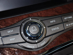 英菲尼迪QX80 2013款 5.6L 自动 4WD 7座