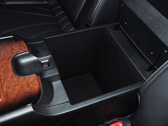 英菲尼迪QX80 2013款 5.6L 自动 4WD 7座