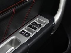 哈弗H6 2013款 运动版 1.5T 手动 两驱尊贵型 5座