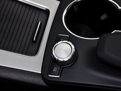 奔驰GLK 2013款 GLK300 3.0L 自动 四驱动感天窗型 5座