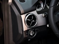 奔驰GLK 2013款 GLK300 3.0L 自动 四驱动感天窗型 5座