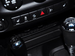 牧马人 2014款 3.6L 龙腾典藏版 5座