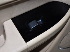 奔腾B50 2013款 1.8L 自动 尊贵型