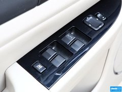 奔腾B50 2013款 1.8L 自动 尊贵型