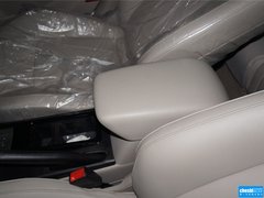 奔腾B50 2013款 1.8L 自动 尊贵型