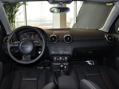 奥迪(进口) 30 TFSI 中控台整体