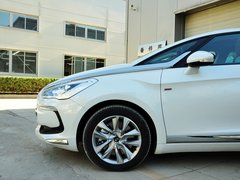 DS 5 2013款 1.6T 自动 豪华版 THP200