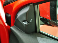 沃尔沃V40 2014款 2.0T 自动 智雅版