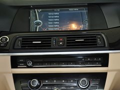 华晨宝马 520Li 中控台中央特写