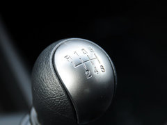 柯兰多 2014款 2.0L 手动 两驱 舒适导航版 5座