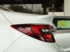 君威 2014款 2.0T 自动 GS纵情运动版