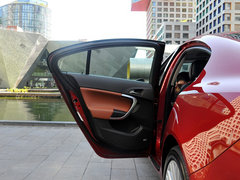 君威 2014款 2.4L 自动 SIDI豪华时尚型