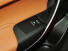 君威 2014款 2.4L 自动 SIDI豪华时尚型